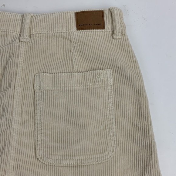 American Eagle Corduroy Mini skirt Size 6 Zip up front Pockets Creme ivory - Picture 7 of 13